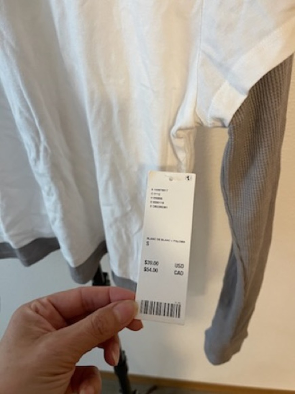 NWT Urban Outfitters Layered-Look White & Gray Long Sleeve Tee small - Picture 4 of 6